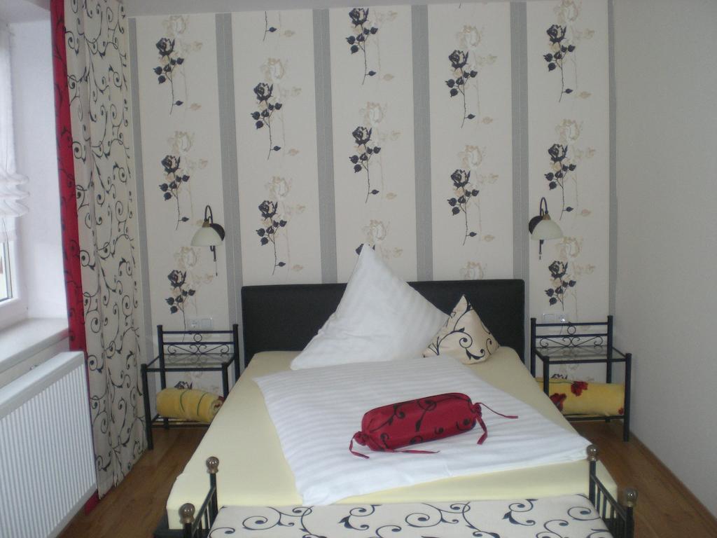 Gasthof Krone Schönau an der Brend Room photo
